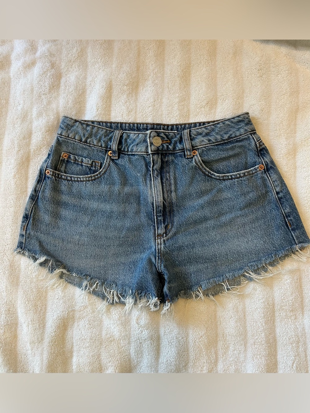 Garage - Blue Denim Festival Shorts | Size 26